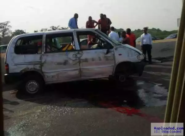 Photos from accident on 3rd Mainland Bridge this evening